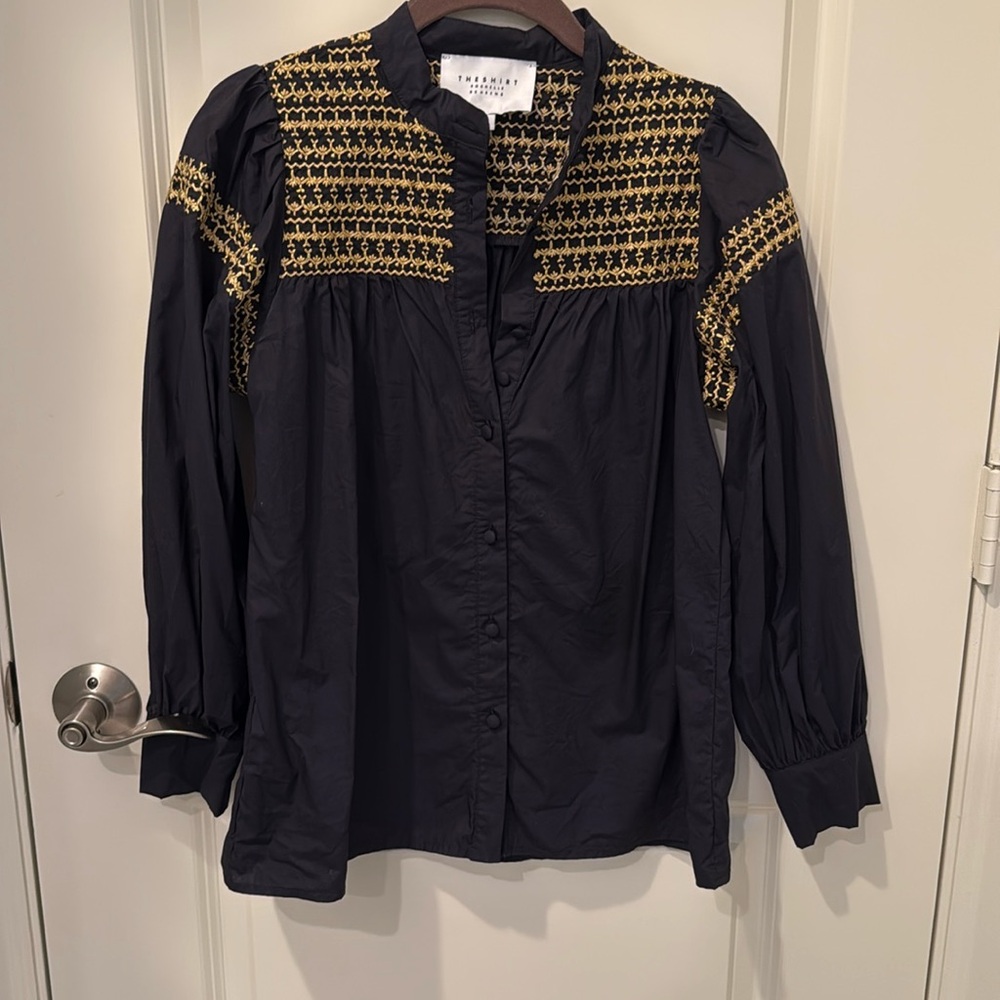 Navy Blue and Gold Trim THESHIRT Rochelle Behrens Size Small long sleeve shirt